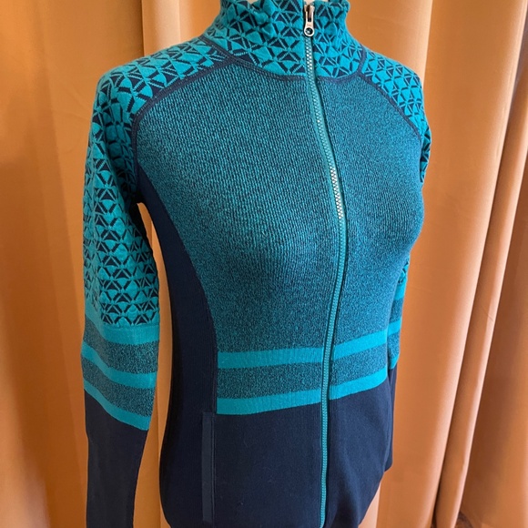 NEW! Title Nine Colorblocked Full Zip Mock NeckSweater Size Small - Picture 6 of 14